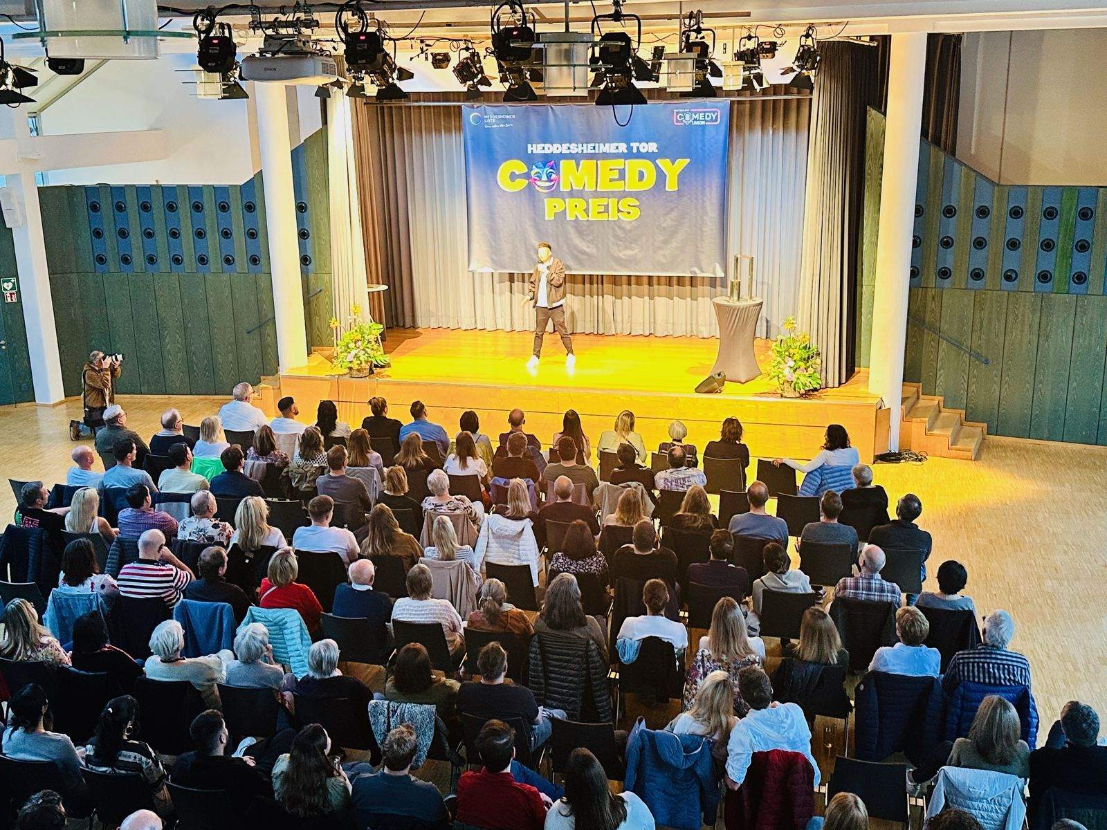 Voller Saal im Bürgerhaus beim Heddesheimer Comedypreis